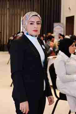 لبنى الخميس ويكيبيديا