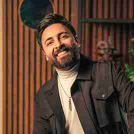 حسام اللباد ويكيبيديا