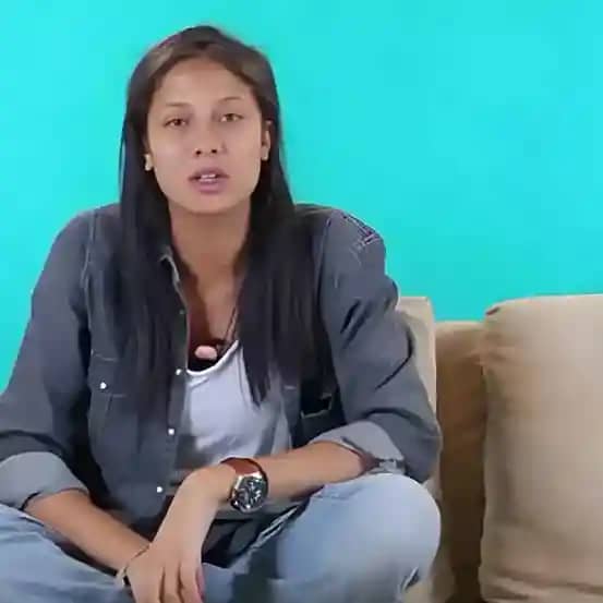 بثينة علي الحجار ويكيبيديا