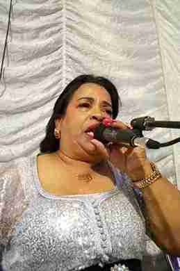 الفنانة فتيحة الوزة ويكيبيديا